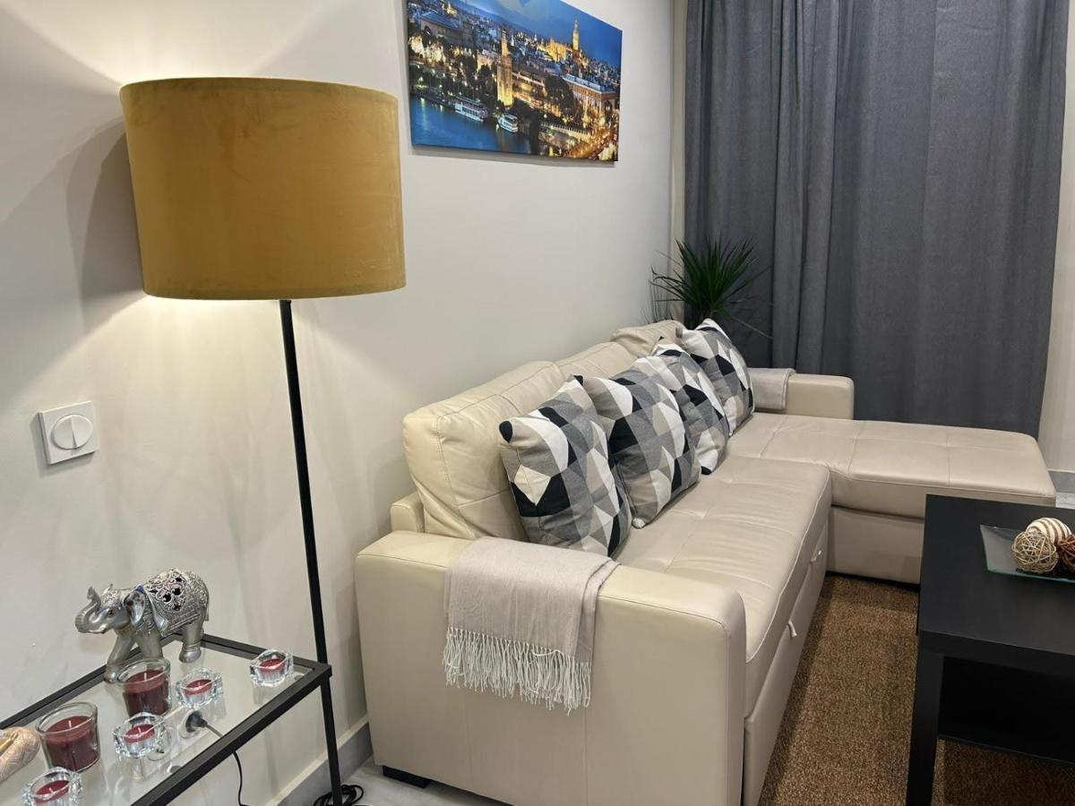 Apartamento Fibes-Congresos Parking Gratis Sevilla Dış mekan fotoğraf
